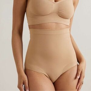 NWT- Skims Seamless Sculpt High Waist Brief in Beige XL
